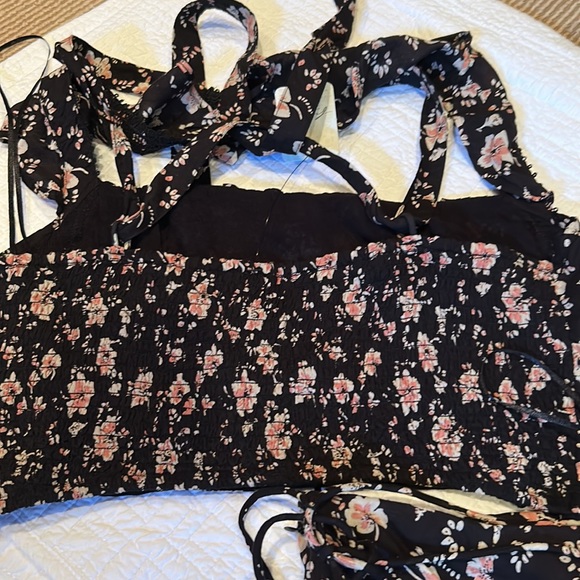 NWT FREE PEOPLE bijou set in black combo - Picture 9 of 13